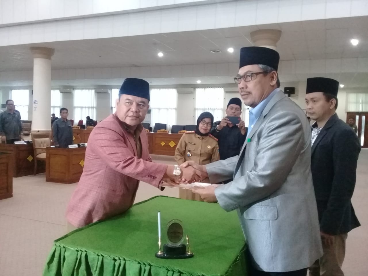 Penyampaian laporan Hasil Kerja Pansus I dan II Tentang LKPJ Bupati Ogan Ilir Tahun 2018, serta Penyampaian Keputusan DPRD dan Pendapat Akhir Bupati