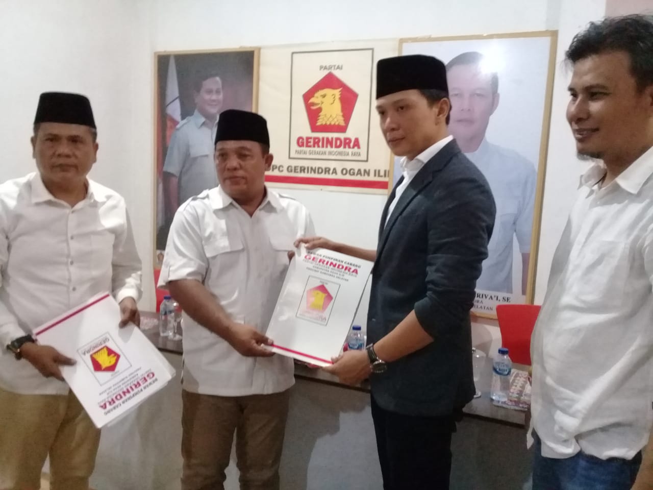 Kembali Mengambil Formulir di Tiga Partai, OVI Ajak Tiga Partai OI Bangkit