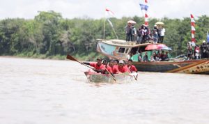 Lomba Perahu Bidar di Muba Berhadiah Satu Ekor Sapi