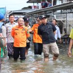 Puluhan Rumah Terendam, Pj Bupati Apriyadi Sambangi Warga