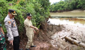 Apriyadi Ultimatum Penambang Minyak Ilegal Cemari Sungai