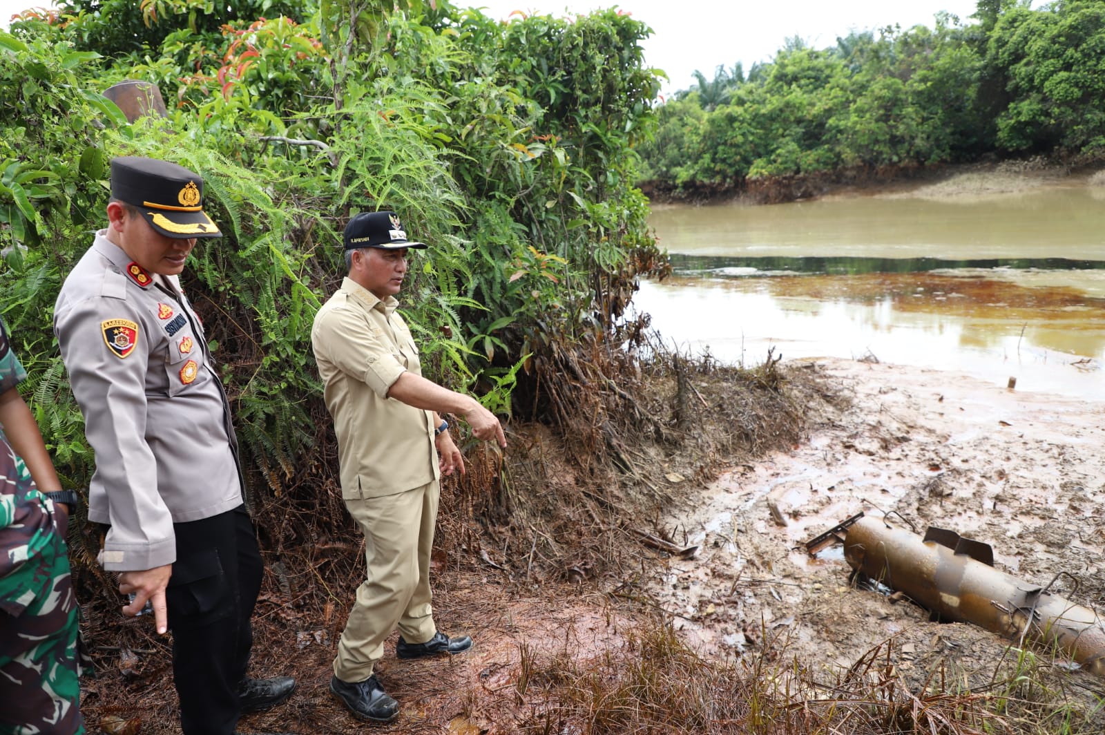 Apriyadi Ultimatum Penambang Minyak Ilegal Cemari Sungai