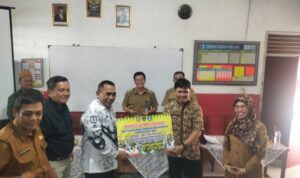 PGRI Dan Disdikbud OKUT Kirimkan Bantuan Gempa Cianjur Tahap II