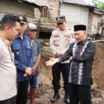 Prihatin, Kamar Mandi Nenek Siti Nurbaya Ambruk ke Sungai akibat longsor