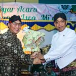 Pj Bupati Muba Saksikan Wayang Kulit Semalam Suntuk HUT Desa Sumber Rejeki ke-42