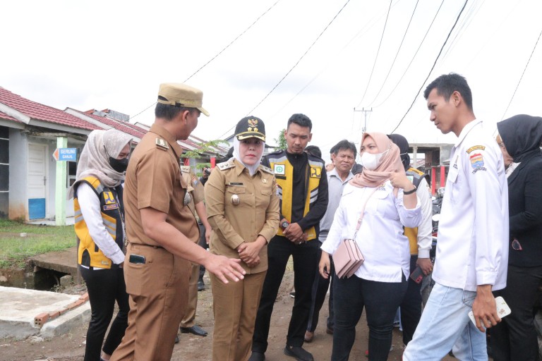 Tinjau Rumah Terdampak Puting Beliung, Fitri Soroti Fasum dan Fasos Perumahan Developer