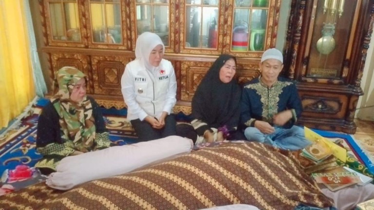 Fitri Sebut Almarhum Abah Toyib Sosok Tokoh Masyarakat Penuh Kebaikan