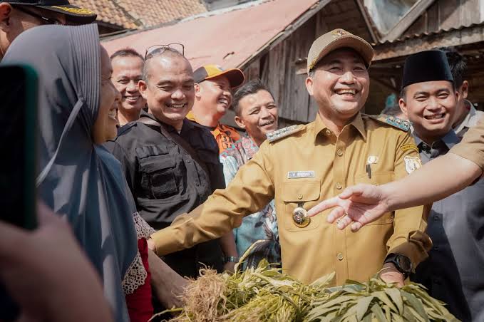 Masyarakat Puas Terhadap Kinerja Pj Bupati Muba Apriyadi