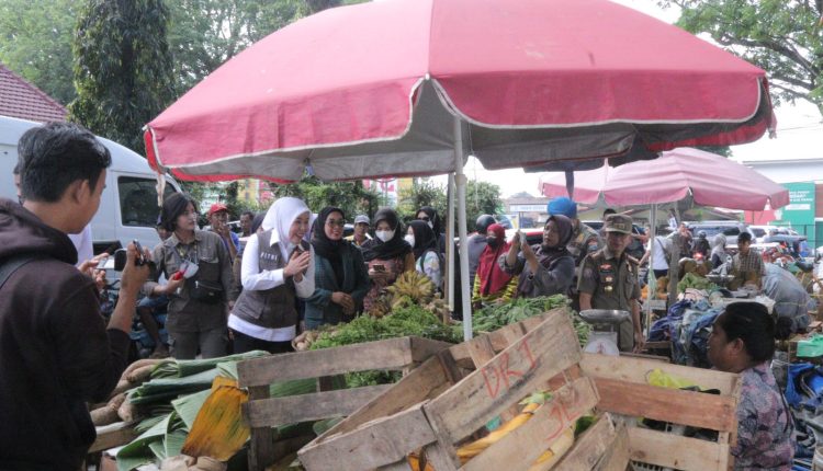 Sidak Bahan Berbahaya Makanan Jelang Ramadhan, Fitri Malah Temukan Pedagang Penuhi Badan Jalan