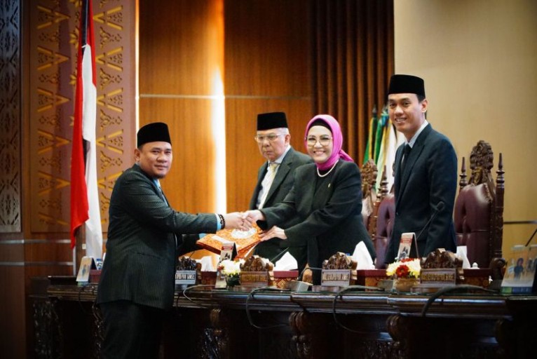 Eksekutif-Legislatif Sumsel Sepakat Pembahasan Empat Raperda Diperpanjang