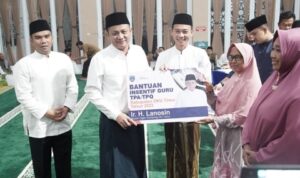 Bupati OKU Timur Bagikan Keberkahan Di Safari Ramadhan 1444H