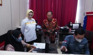 Urus KTP di UPT Sembilang Sehari Jadi