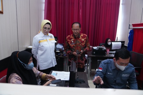 Urus KTP di UPT Sembilang Sehari Jadi