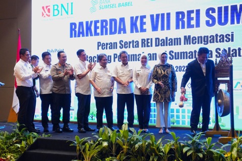 RA Anita Hadiri Rakerda ke VII REI Sumsel