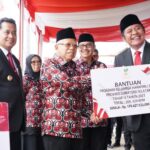 Gubernur Sumsel Dampingi Wapres Tinjau Program Bedah Rumah di Kabupaten Banyuasin