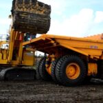 PTBA Operasikan Hybrid Dump Truck hingga Bus Listrik untuk Kurangi Emisi