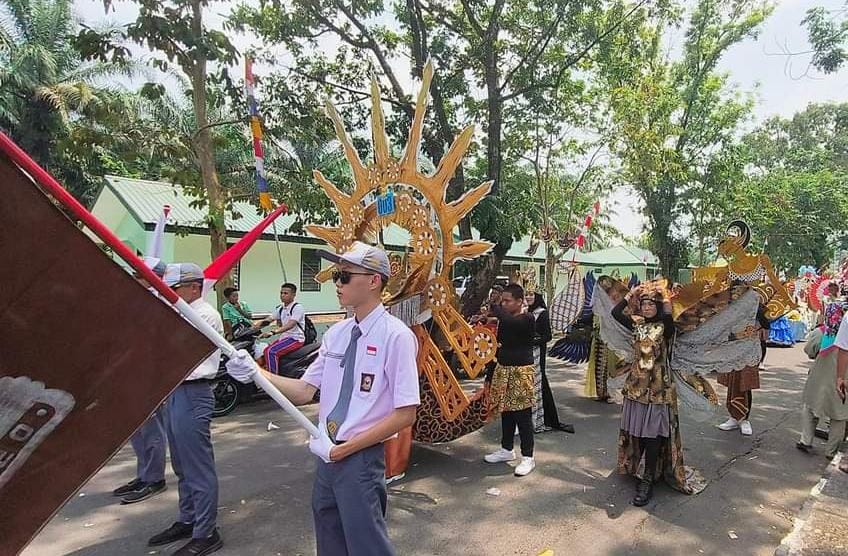 Modal Kertas dan Plastik, Cosplayer Smandala Menangkan Pawai Karnaval Pelajar