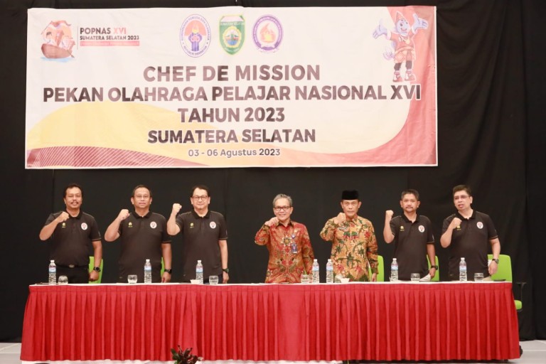 Sekda S.A. Supriono Buka Chef De Mission Meeting POPNAS XVI 2023