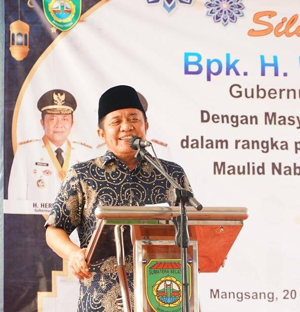 Klaim Turunkan Angka Kemiskinan, Herman Deru Bangga