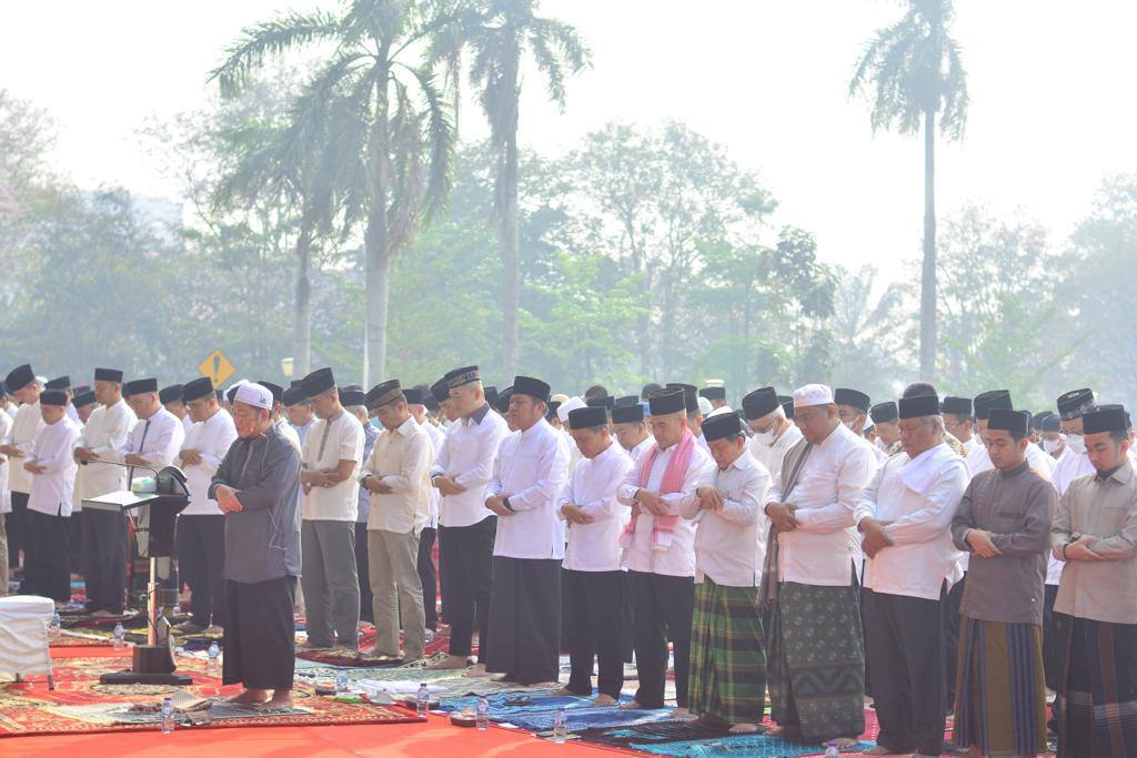 Pemprov Sumsel Laksanakan Sholat Minta Hujan (Istisqo) Berjamaah di Griya Agung