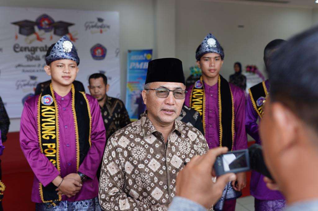 Hadiri Wisuda ke 14 Politeknik Sekayu, Pj Bupati Apriyadi Minta Lulusan Terus Upgrade Kemampuan