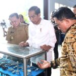 Presiden RI Jokowi Bersama Pj Gubernur Sumsel Agus Fatoni Tinjau SMK Negeri 2 Palembang