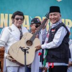 Tauke Karet dan Minyak di Muba ‘Rebutan’ Ikut Lelang Gitar Rhoma Irama untuk Palestina