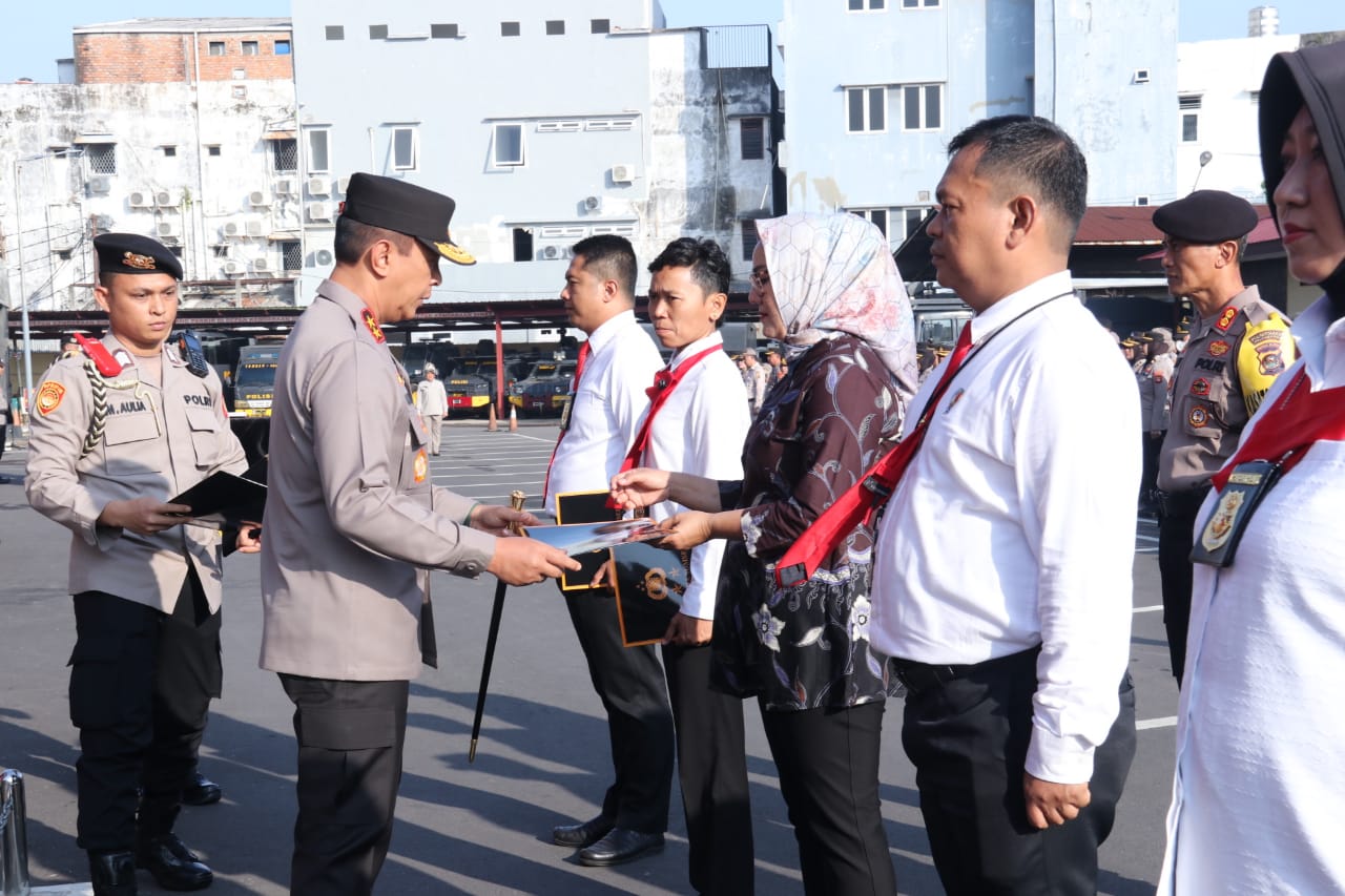 Satres Narkoba Polrestabes Palembang Diganjar Penghargaan Dari Kapolda Sumsel