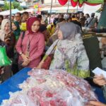 Tekan Inflasi Saat Nataru, Pemprov Sumsel Bagikan Cabai Merah Keriting dan Bawang Merah Gratis