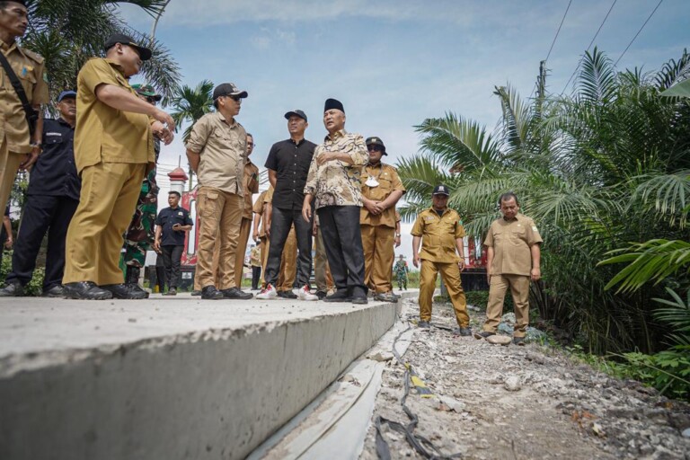 Anggarkan Rp 14,9 Miliar, Jalan Tiga Desa Tungkal Jaya Mulus