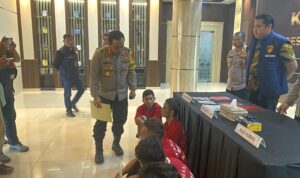 Polisi Tangkap Pelaku Pencurian Viral Medsos Gunakan Senpi Rakitan di Putri Kembang Dadar Palembang