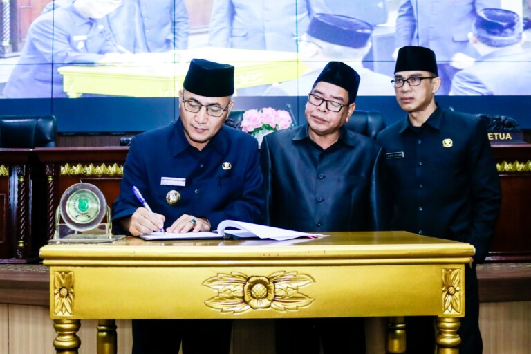 Pj Bupati Apriyadi Sampaikan LKPJ TA 2023