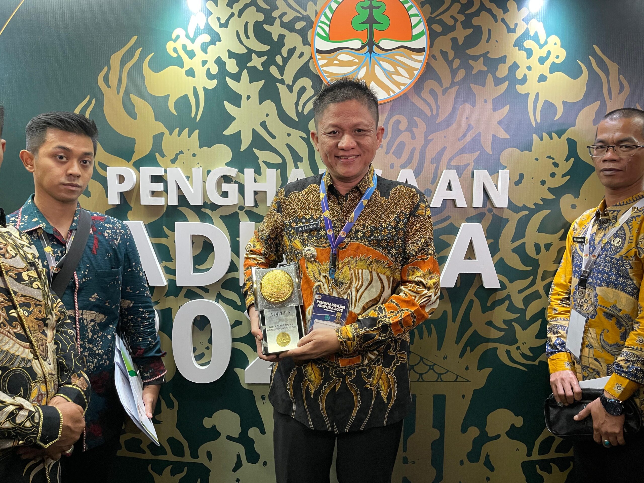 OKU Timur Raih Piala Adipura Tahun 2023 Predikat Anugerah Adipura