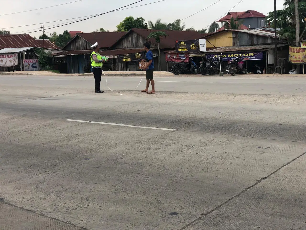 Seorang Pelajar di Palembang Tewas Akibat Tabrak Bagian Tengah Mobil Truk di Depan SPBU Pemulutan