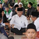 Ketua FORPESS Muba Tutup Usia, Sekda Apriyadi Salat dan Antar Jenazah ke Pemakaman