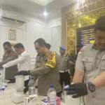 Hadirkan 2 Tersangka, Satres Narkoba Polrestabes Palembang Musnahkan Barang Bukti Sabu-sabu Seberat 13 Kilogram