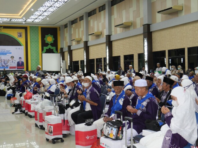 443 Jemaah Kloter 10 Tiba di Palembang, Satu Jemaah Masih Dirawat di Madinah