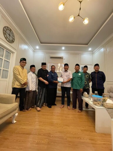 Serahkan Bantuan Tower Air ke PCNU Palembang dan Pesantren Aulia Cendekia