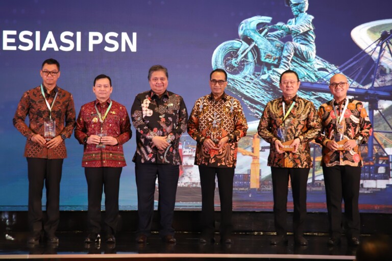 Pj Gubernur Elen Setiadi Terima Apresiasi PSN Kategori Provinsi