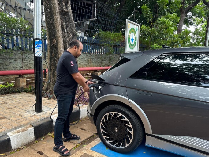 PLN Beberkan Layanan Infrastruktur Charging Station