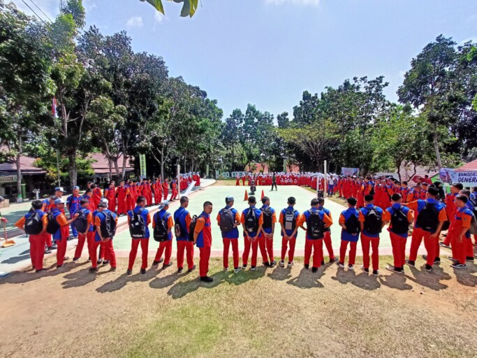 Beri Edukasi Safety Riding, Sambangi SMK di Muara Enim