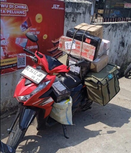 Motor Kurir Beserta 55 Paket Pesanan Raib Dicuri