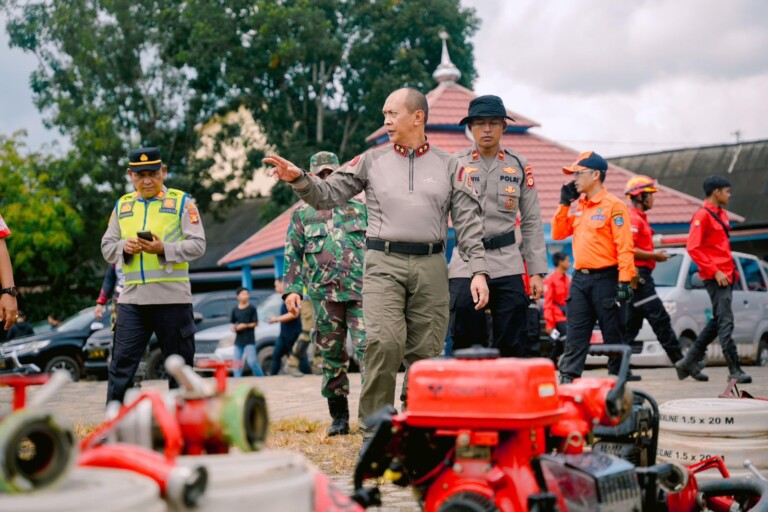 Terjun ke Wilayah Rawan Karhutla di Tulung Selapan, Kapolda Sumsel Tekankan Ini