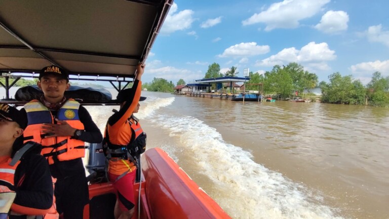 Basarnas Palembang Terjunkan Dua Tim Rescue, Cari Korban Hilang Ambruknya Jembatan Lalan