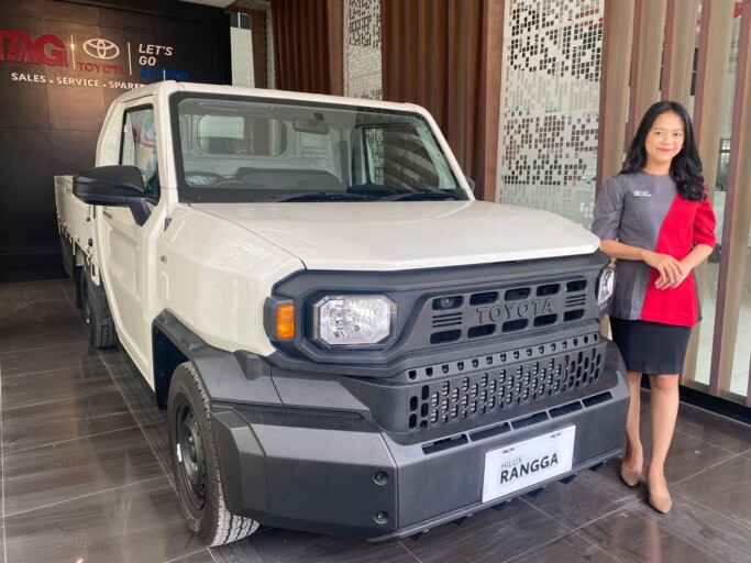 Ada Test Drive Hilux Rangga di PTC Mall, Bagikan Banyak Hadiah