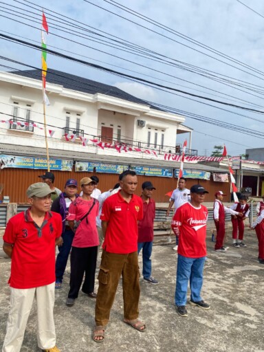 Kompak, Warga di Kampung Ini Gelar Upacara HUT RI Ke-79