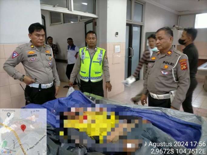 Pengemudi Ojol Tewas Ditabrak Truk