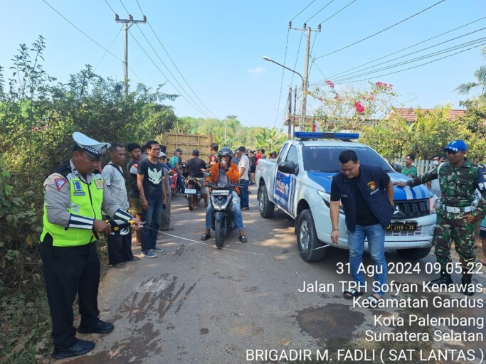 Terlindas Dump Truk Pengangkut Tanah, Anak Tewas Ibu Luka Ringan