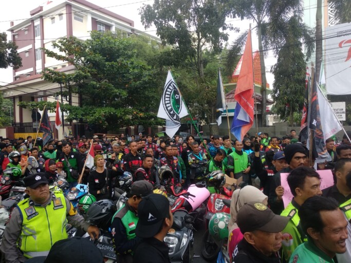 Ojol Palembang Geruduk Kantor Gubernur Sumsel, Ini Tuntutannya